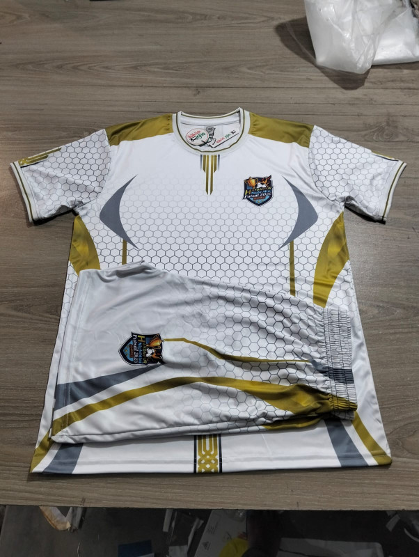 Nwe .Bd.Football Spots jersey